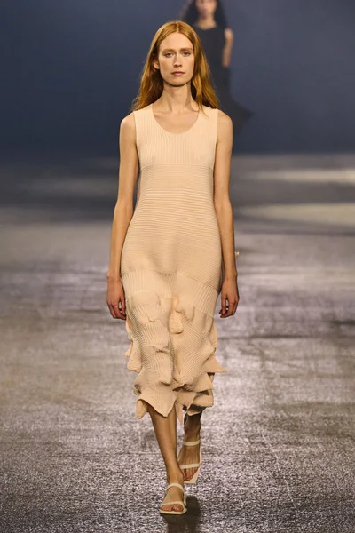 Look 38